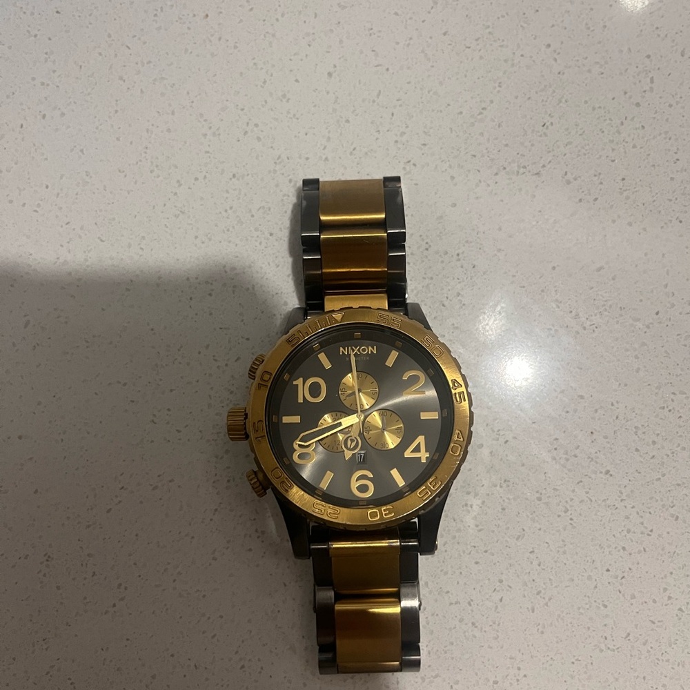 Nixon 51-30 chrono Gold and Black Watch